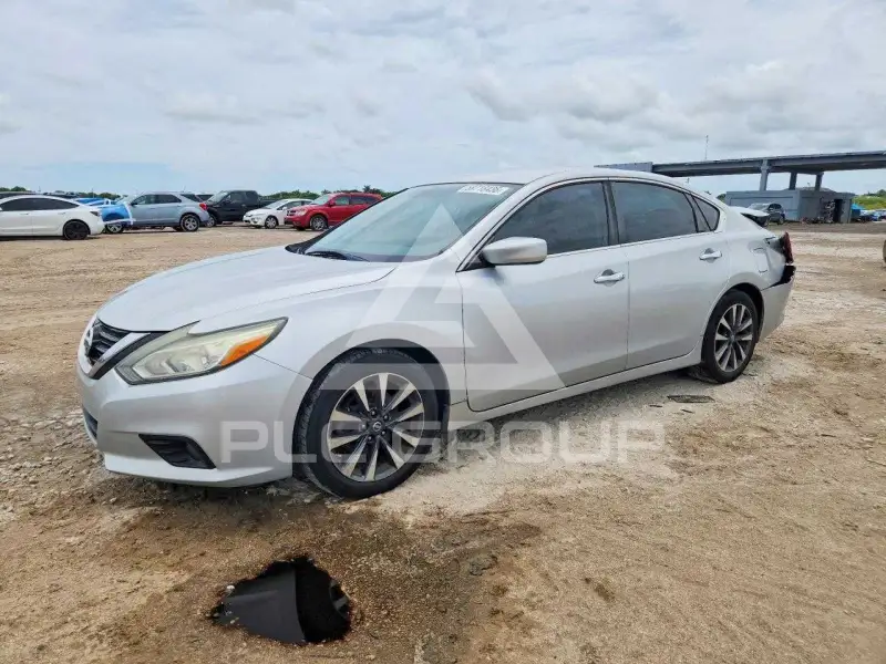 2017 Nissan ALTIMA фото