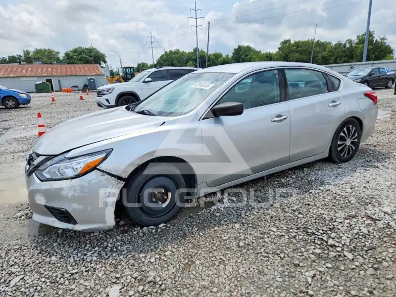 2017 Nissan ALTIMA фото