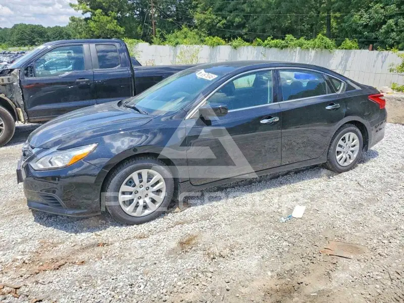 2017 Nissan ALTIMA фото