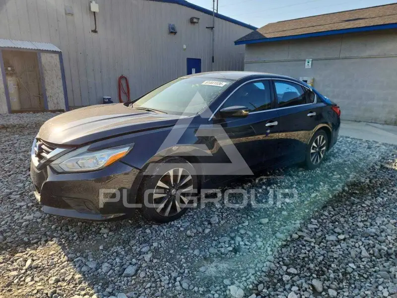 2017 Nissan ALTIMA фото