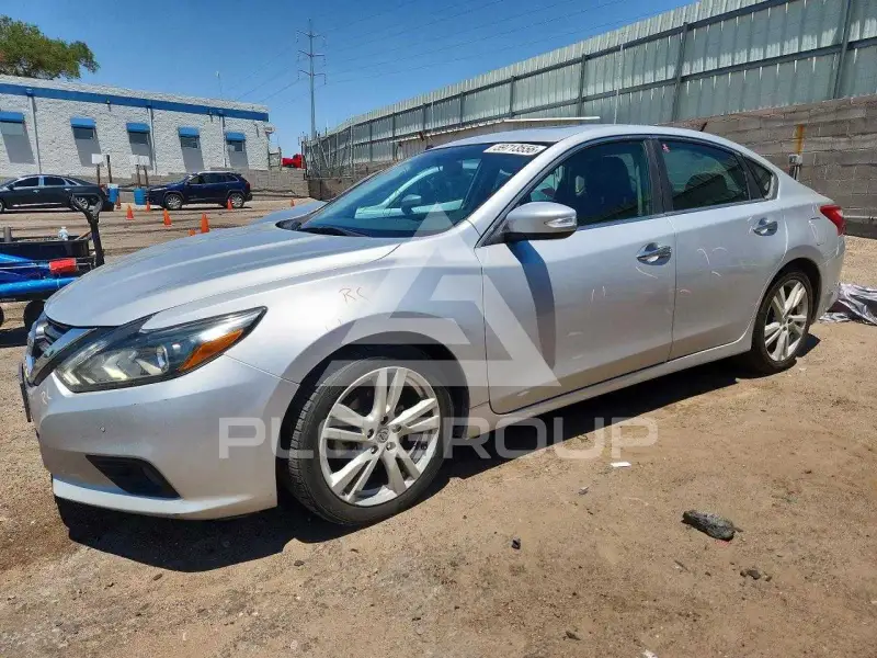 2017 Nissan ALTIMA фото