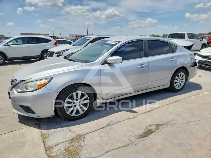 2017 Nissan ALTIMA фото