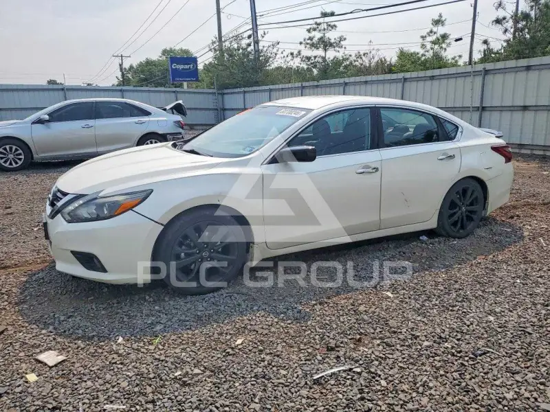 2017 Nissan ALTIMA фото
