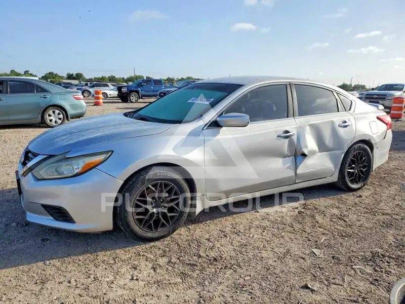 2017 Nissan ALTIMA photo