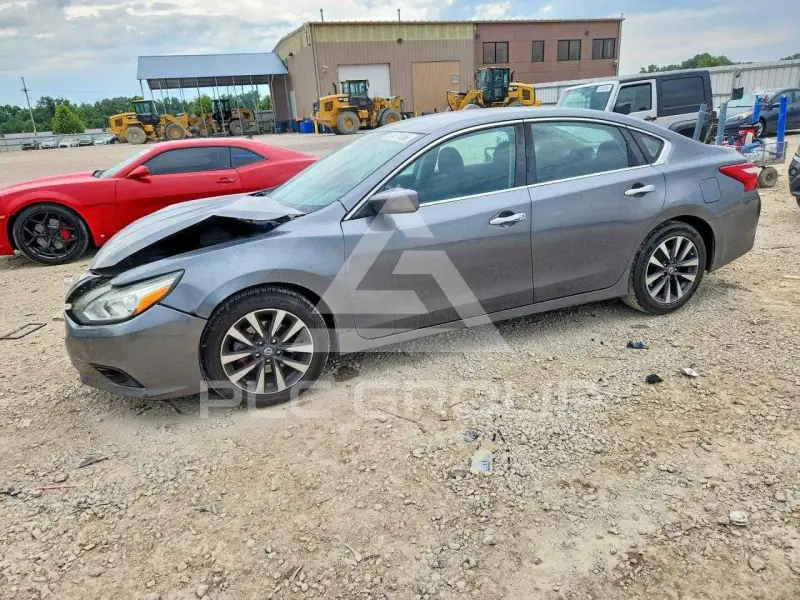 2017 Nissan ALTIMA фото