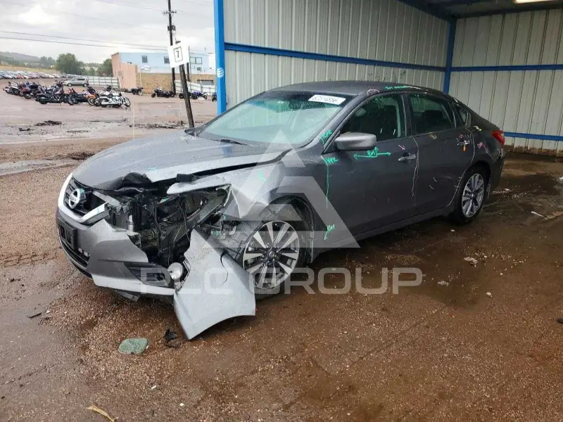 2017 Nissan ALTIMA photo