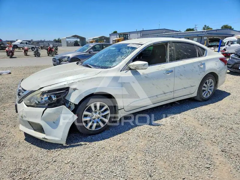 2017 Nissan ALTIMA фото