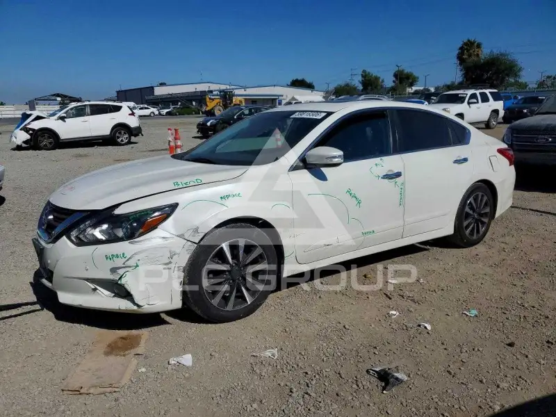 2017 Nissan ALTIMA photo