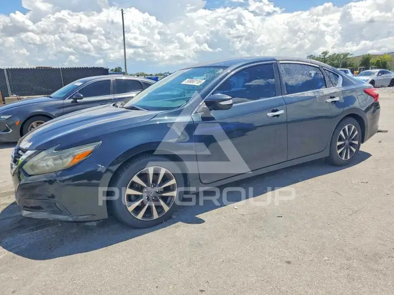2017 Nissan ALTIMA photo