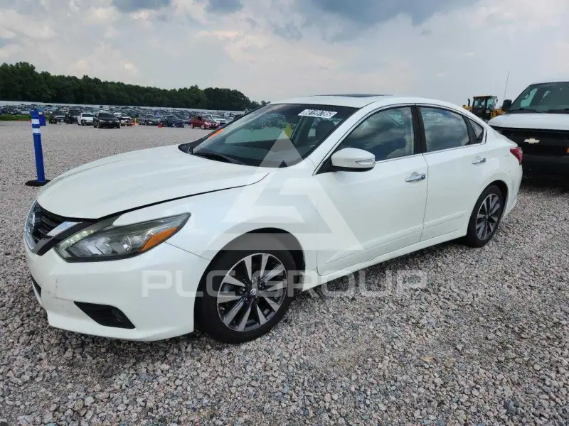 2017 Nissan ALTIMA фото