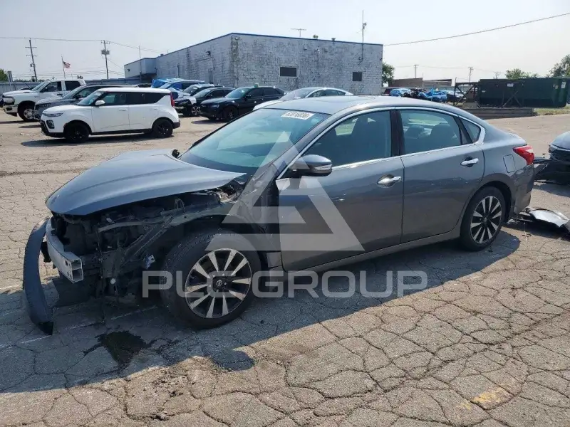 2017 Nissan ALTIMA фото