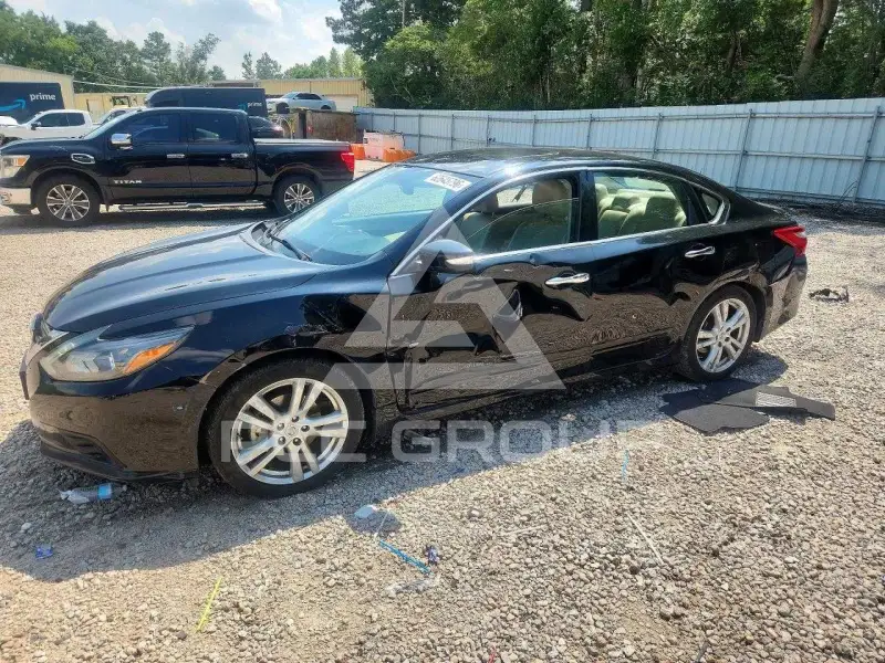 2017 Nissan ALTIMA фото