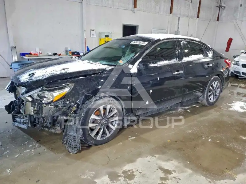2017 Nissan ALTIMA фото