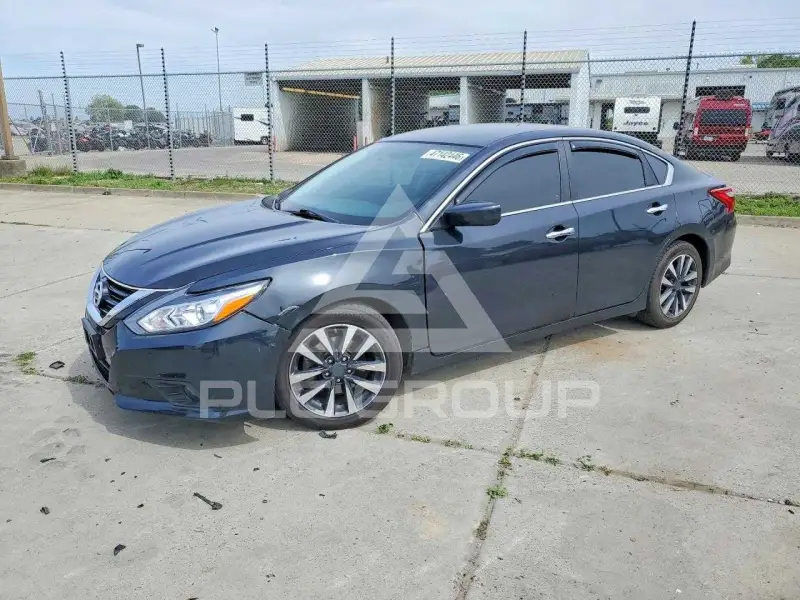 2017 Nissan ALTIMA фото