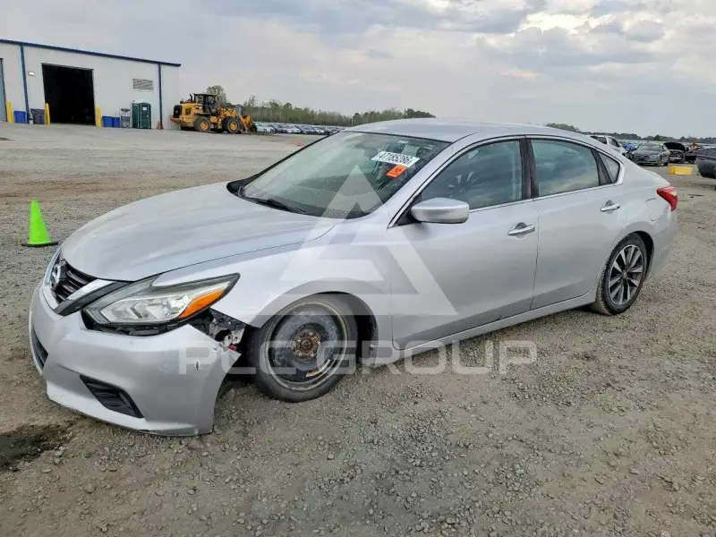 2017 Nissan ALTIMA photo