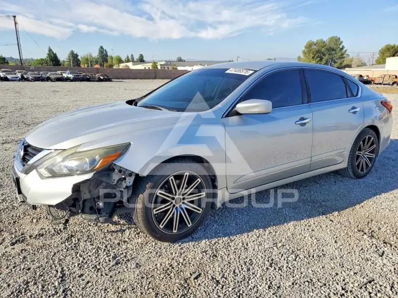 2017 Nissan ALTIMA фото