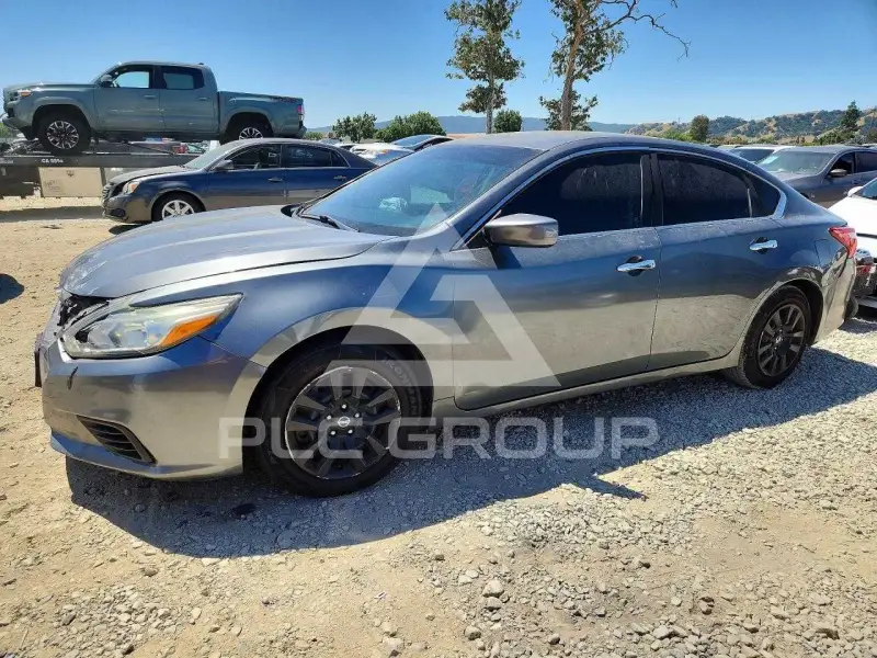 2017 Nissan ALTIMA photo