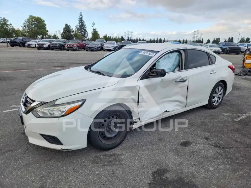 2017 Nissan ALTIMA photo
