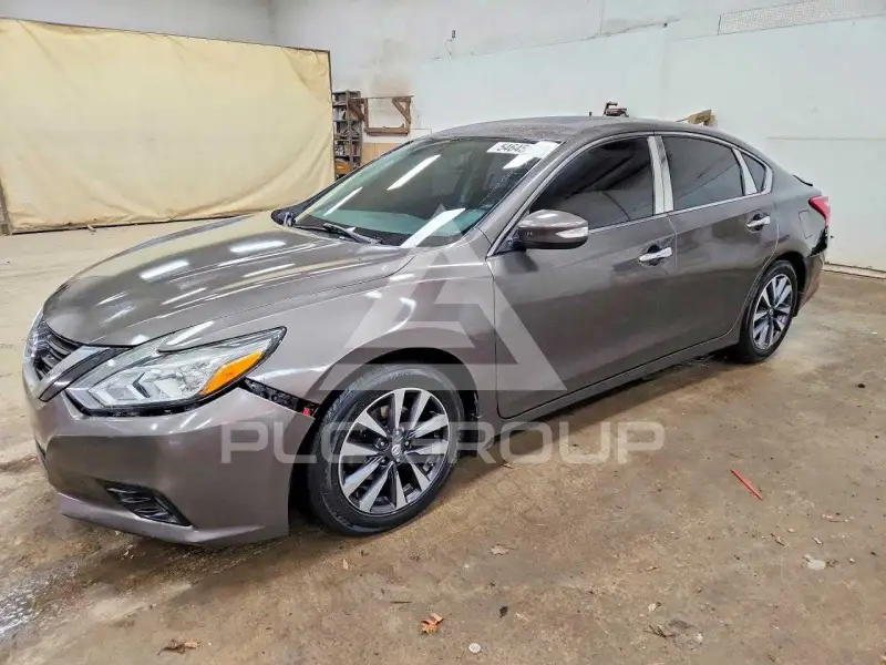2017 Nissan ALTIMA photo