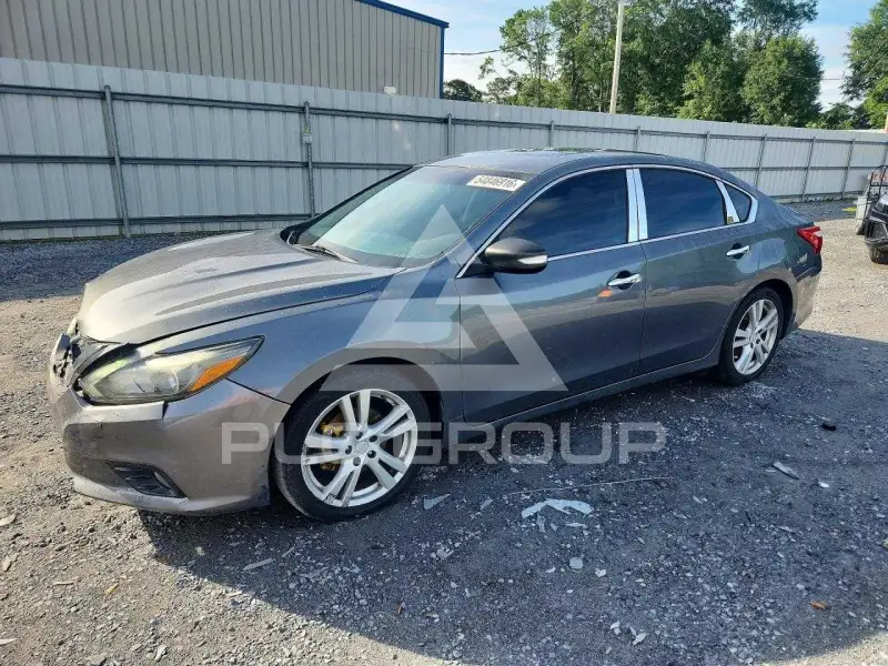 2017 Nissan ALTIMA фото
