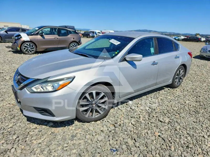 2017 Nissan ALTIMA фото