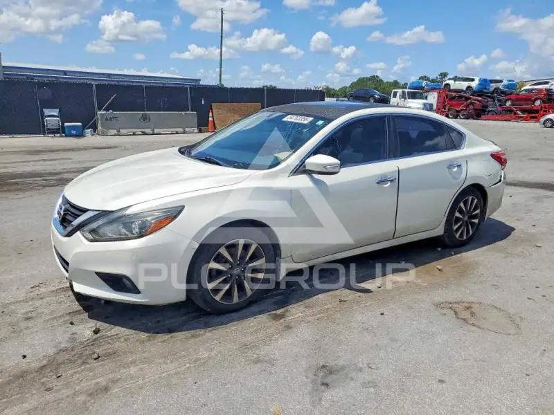 2017 Nissan ALTIMA фото