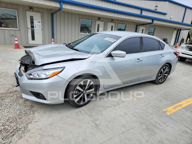 2017 Nissan ALTIMA фото