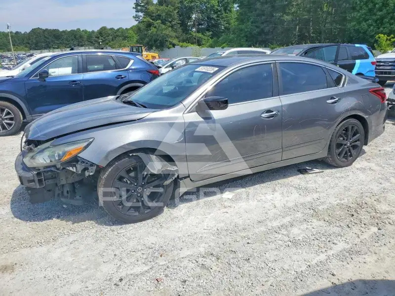 2017 Nissan ALTIMA фото