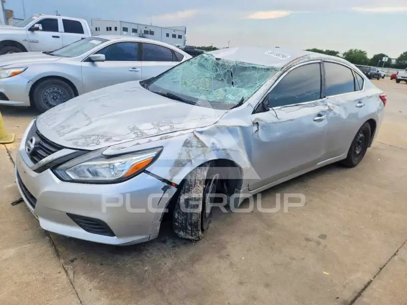 2017 Nissan ALTIMA фото
