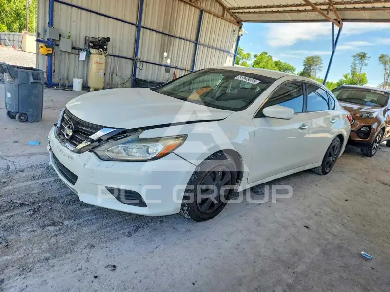2017 Nissan ALTIMA photo