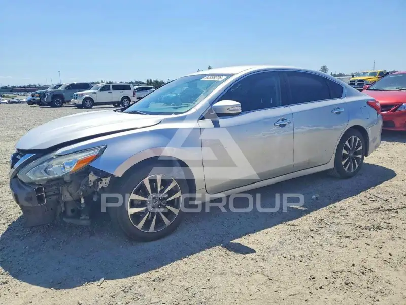 2017 Nissan ALTIMA фото