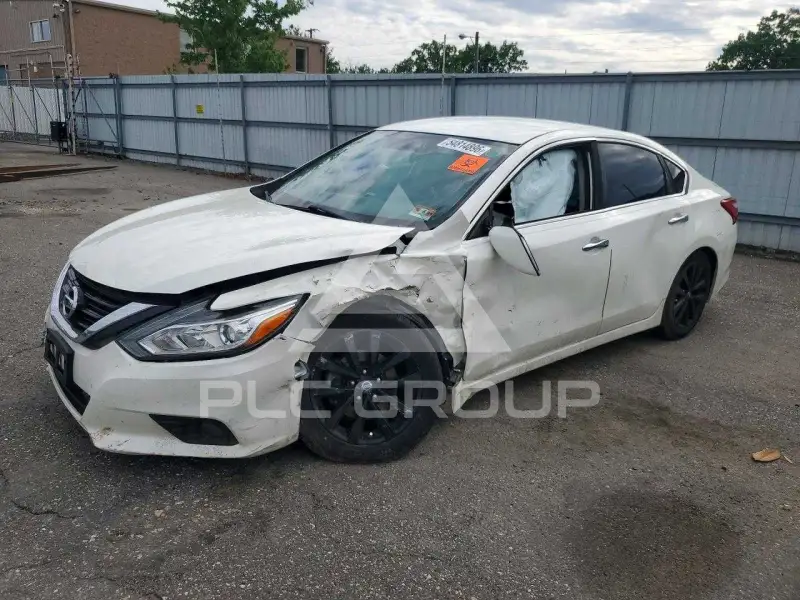 2017 Nissan ALTIMA фото