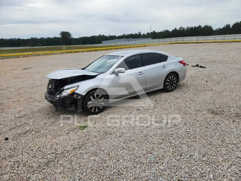 2017 Nissan ALTIMA фото