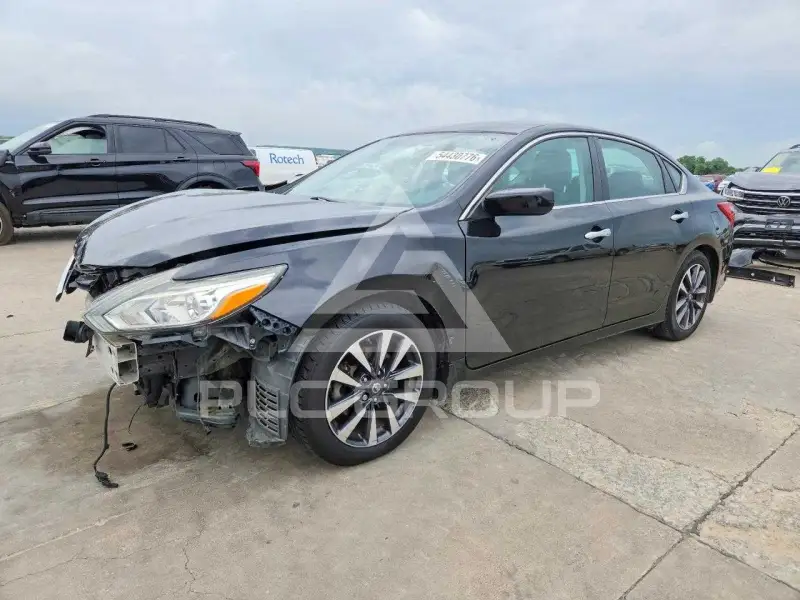 2017 Nissan ALTIMA photo