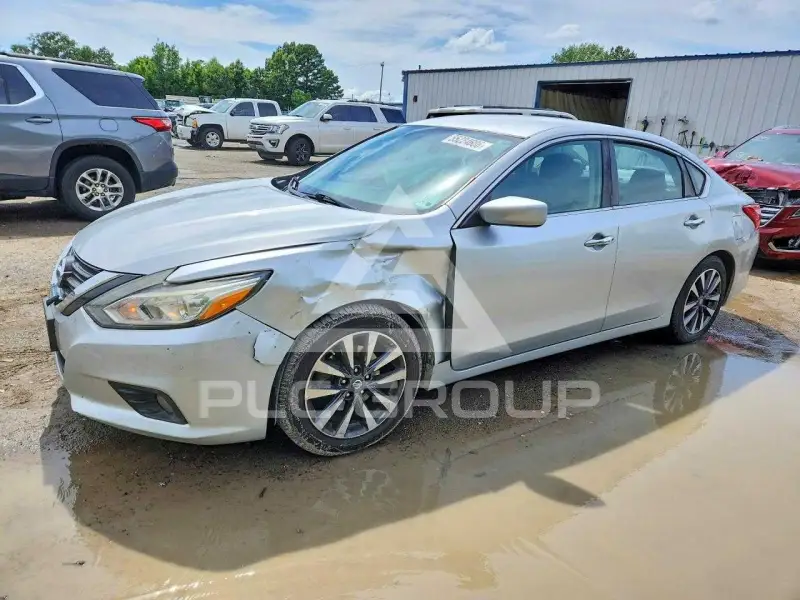 2017 Nissan ALTIMA фото