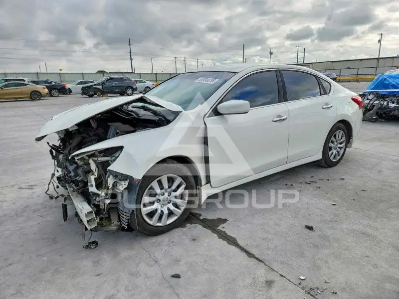 2017 Nissan ALTIMA фото