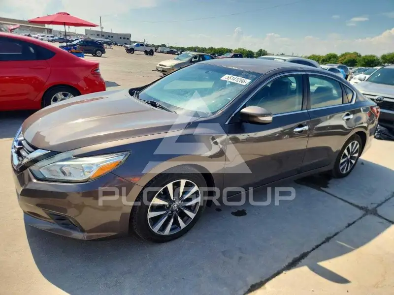 2017 Nissan ALTIMA фото