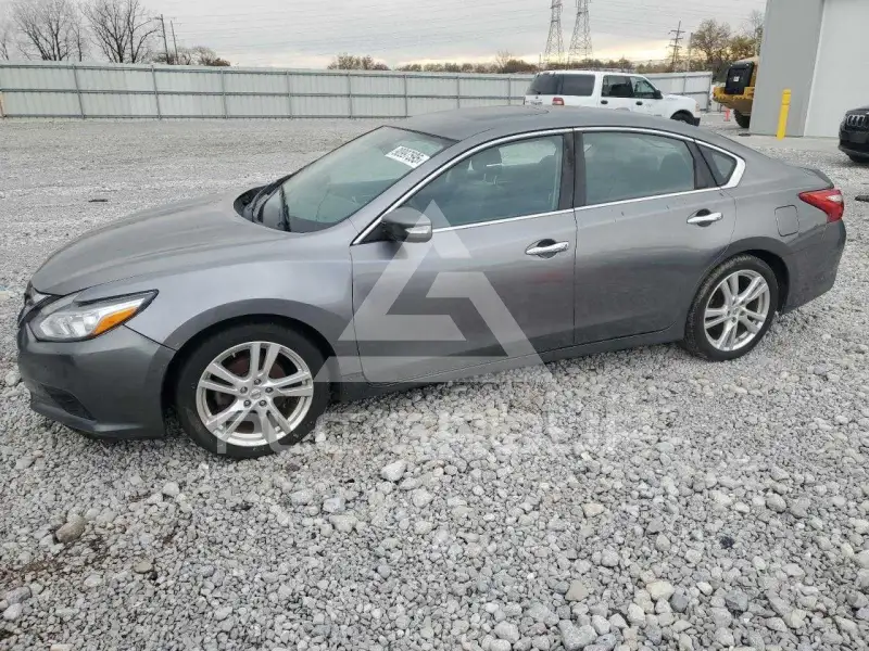 2017 Nissan ALTIMA photo