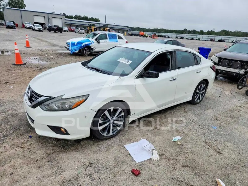 2017 Nissan ALTIMA фото