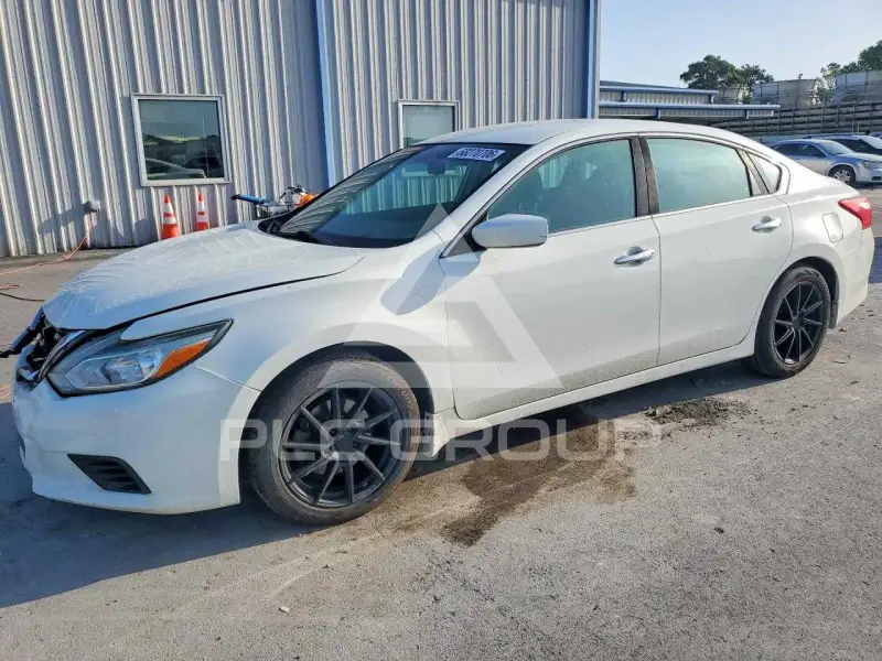 2017 Nissan ALTIMA фото