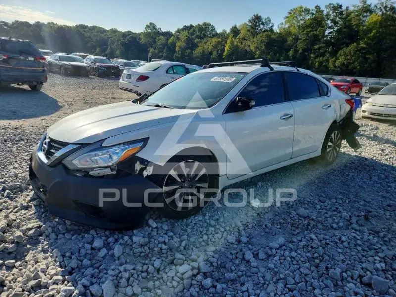 2017 Nissan ALTIMA photo