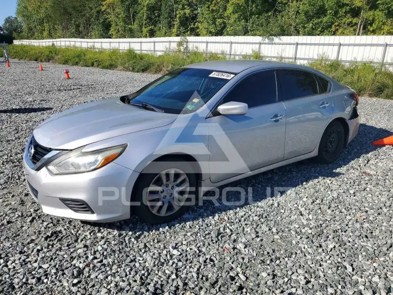 2017 Nissan ALTIMA photo