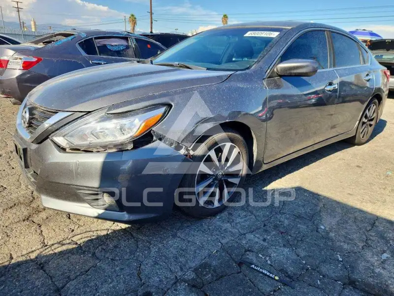2017 Nissan ALTIMA photo