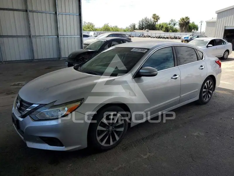2017 Nissan ALTIMA фото