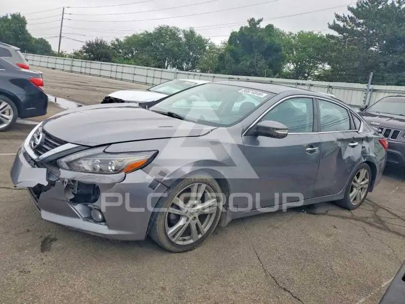 2017 Nissan ALTIMA photo