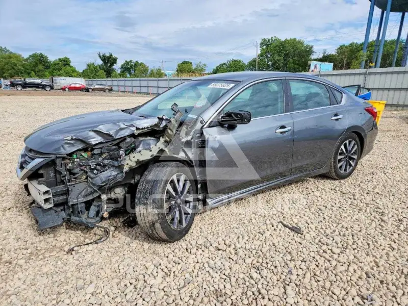 2017 Nissan ALTIMA фото