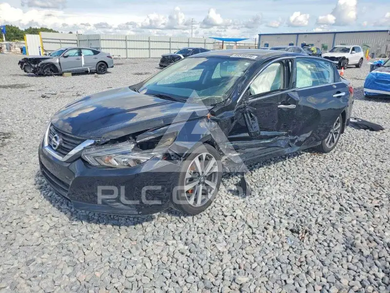2017 Nissan ALTIMA фото