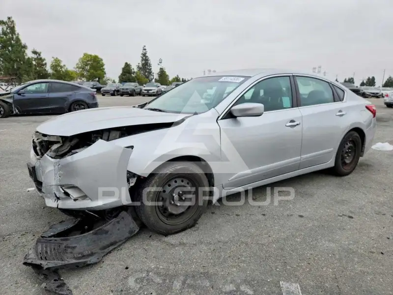 2017 Nissan ALTIMA фото