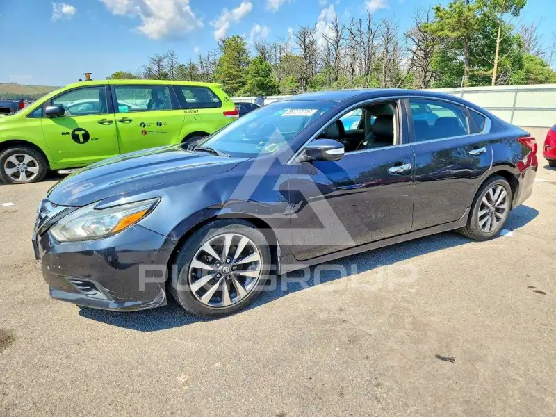 2017 Nissan ALTIMA фото