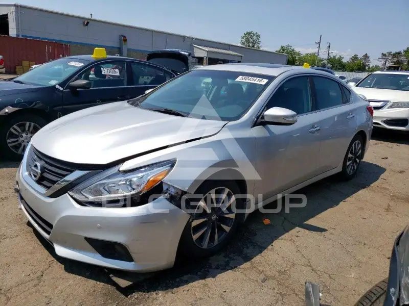 2017 Nissan ALTIMA фото